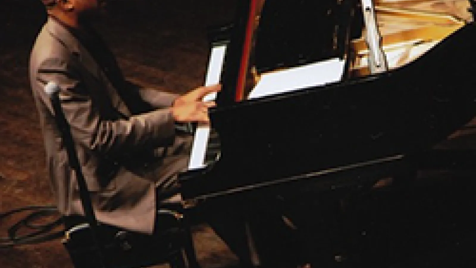 Xavier Davis