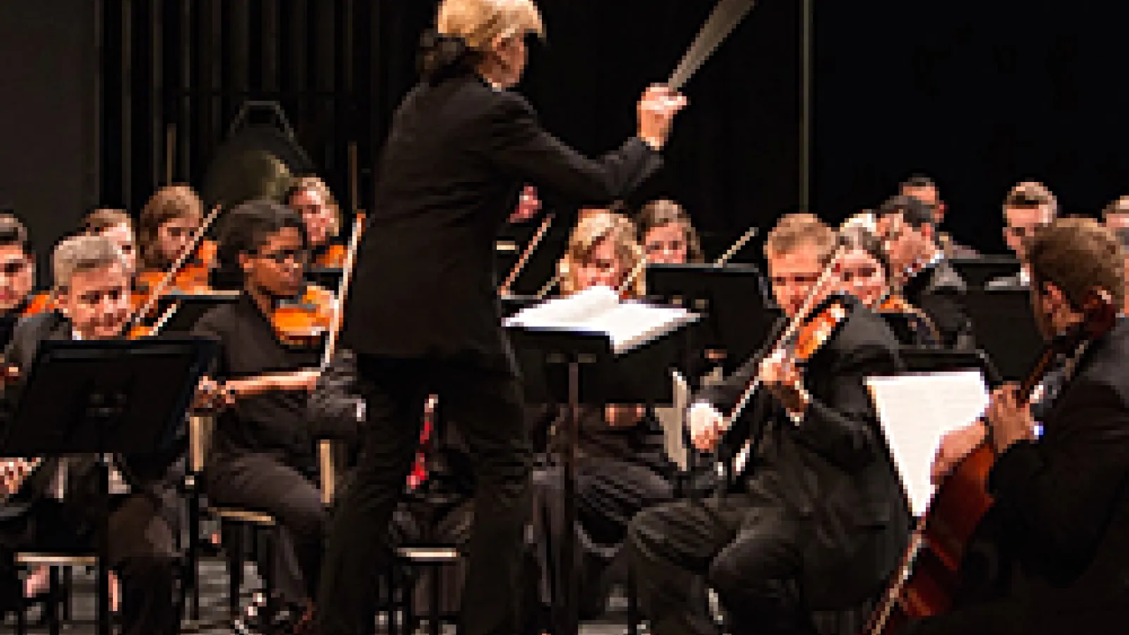 Miriam Burns conducting the Symphony Orchestra