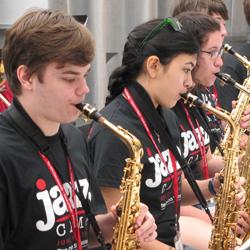 Young jazz saxophonists Young jazz saxophonists