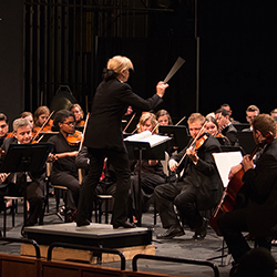 Miriam Burns conducting the Syphony Orchestra Miriam Burns conducting the Symphony Orchestra