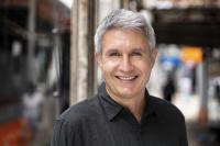 Headshot of Fabio Cury