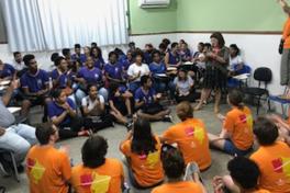 Brazilian Experience participants in class