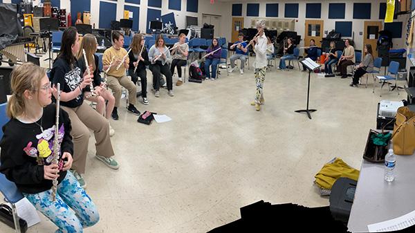 Katherine Borst Jones working with high school flute students at Maysville