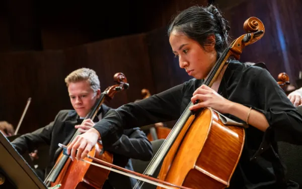 Symphony cellists