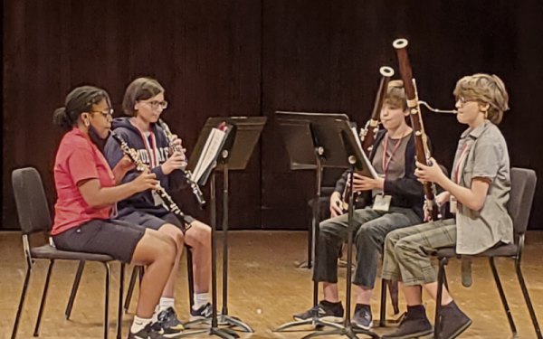 Double reed student quartet performing