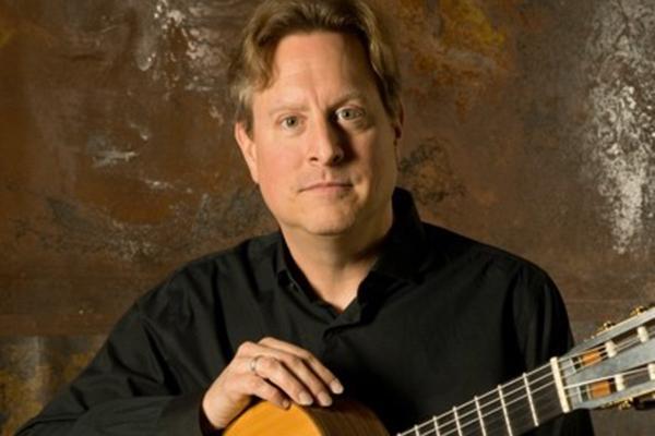 Jason Vieaux, guitarist, presents master class