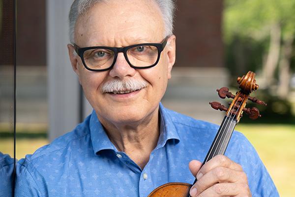 Violin pedagogue Kurt Sassmannhaus holds masterclass
