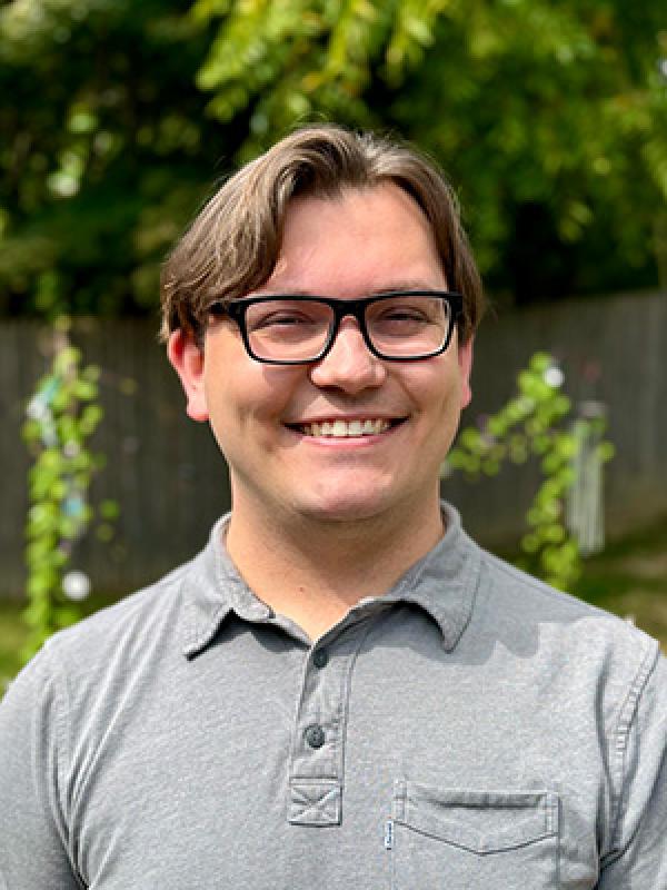 Alexander Sallade's faculty profile