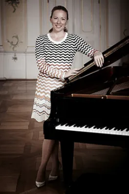 Uta Weyand, piano