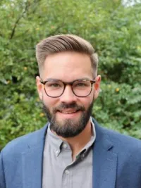 Austin McCabe Juhnke's headshot