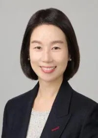 Soojin Kim's headshot